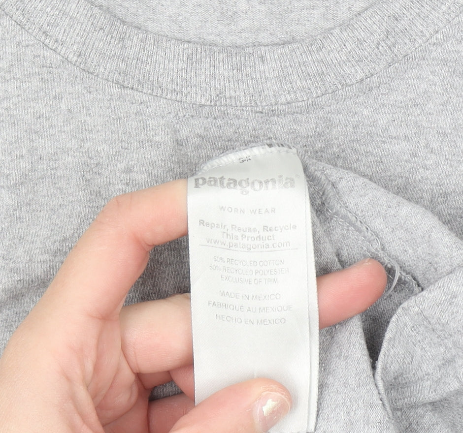 Patagonia Men's Grey Long Sleeve Regular Fit Cotton Top M