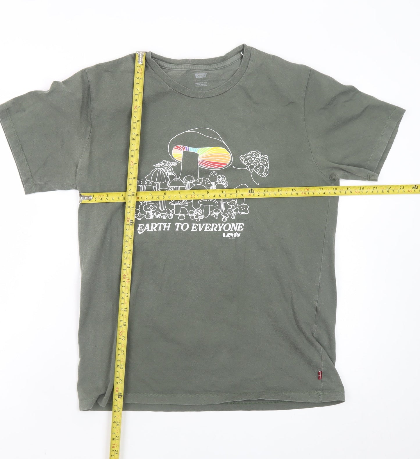 Levi's Men's Green Graphic 'Earth To Everyone' Crew Neck T-Shirt Size M