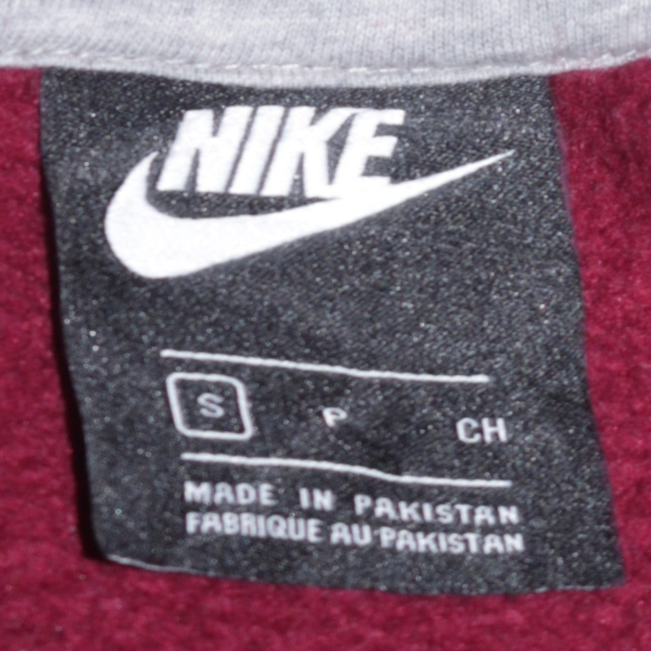 Nike Men's Red Pullover Hoodie Small Fleece Sportswear