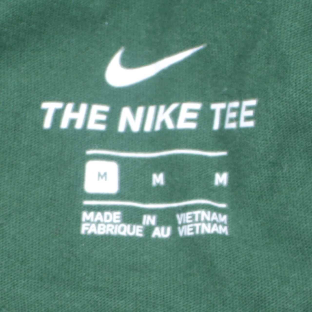 Nike Men's Green Just Do It Graphic T-Shirt Size M