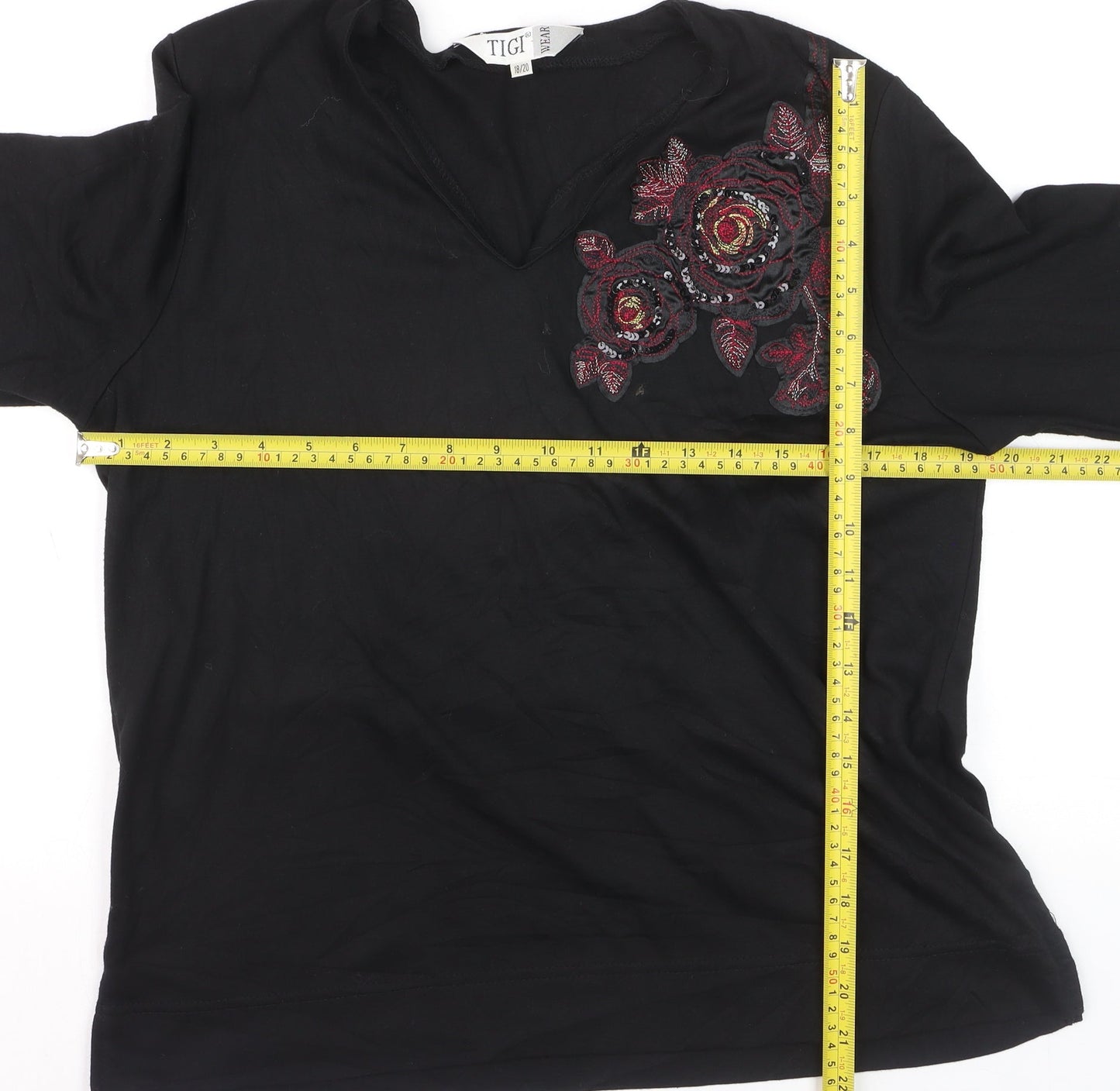 Tigi Wear Women's Black 3/4 Sleeve Floral Sequin V-Neck Top Size 18