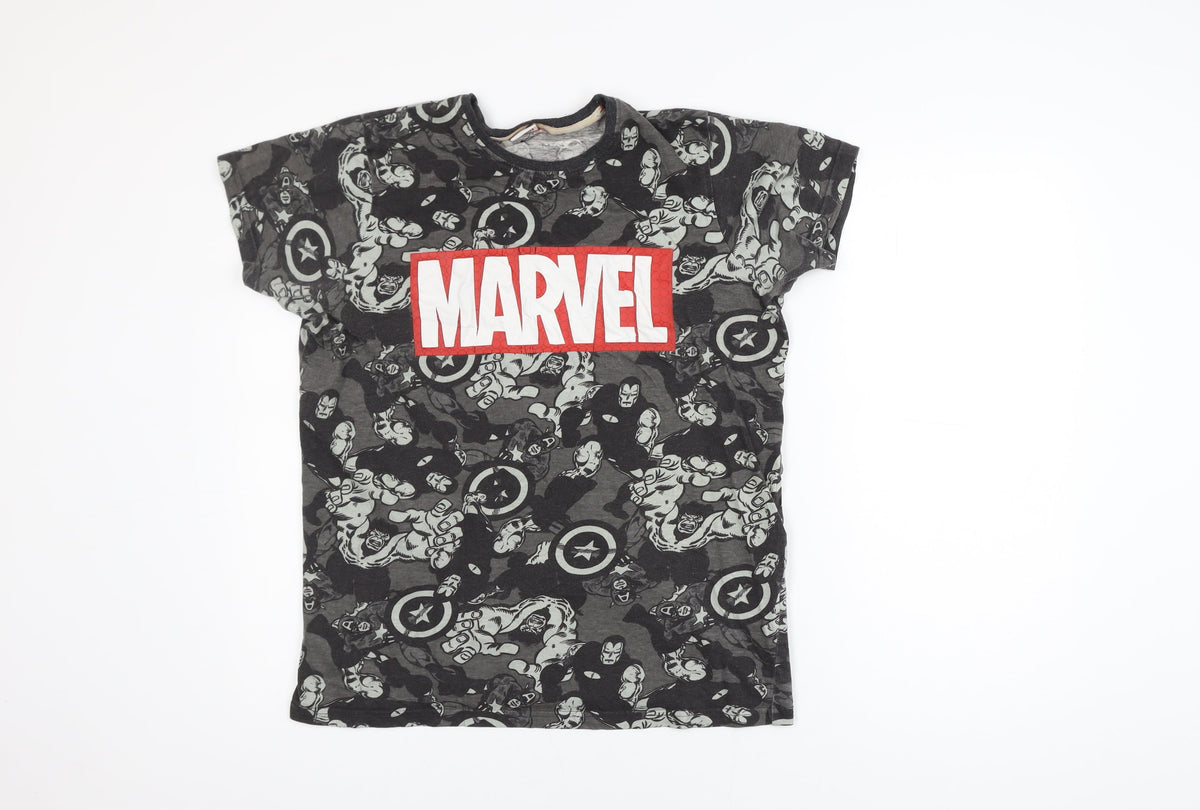 Front view of Marvel girls’ black graphic avengers t-shirt 13-14 years 100% cotton