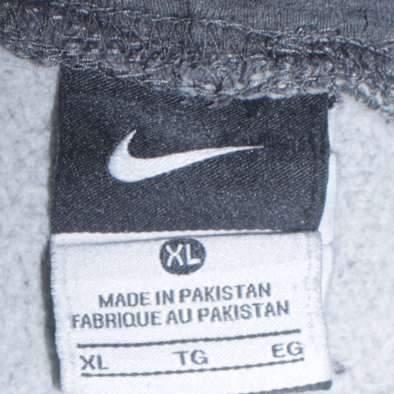 Nike Men's Grey Pullover Hoodie XL Classic Fleece Sportswear