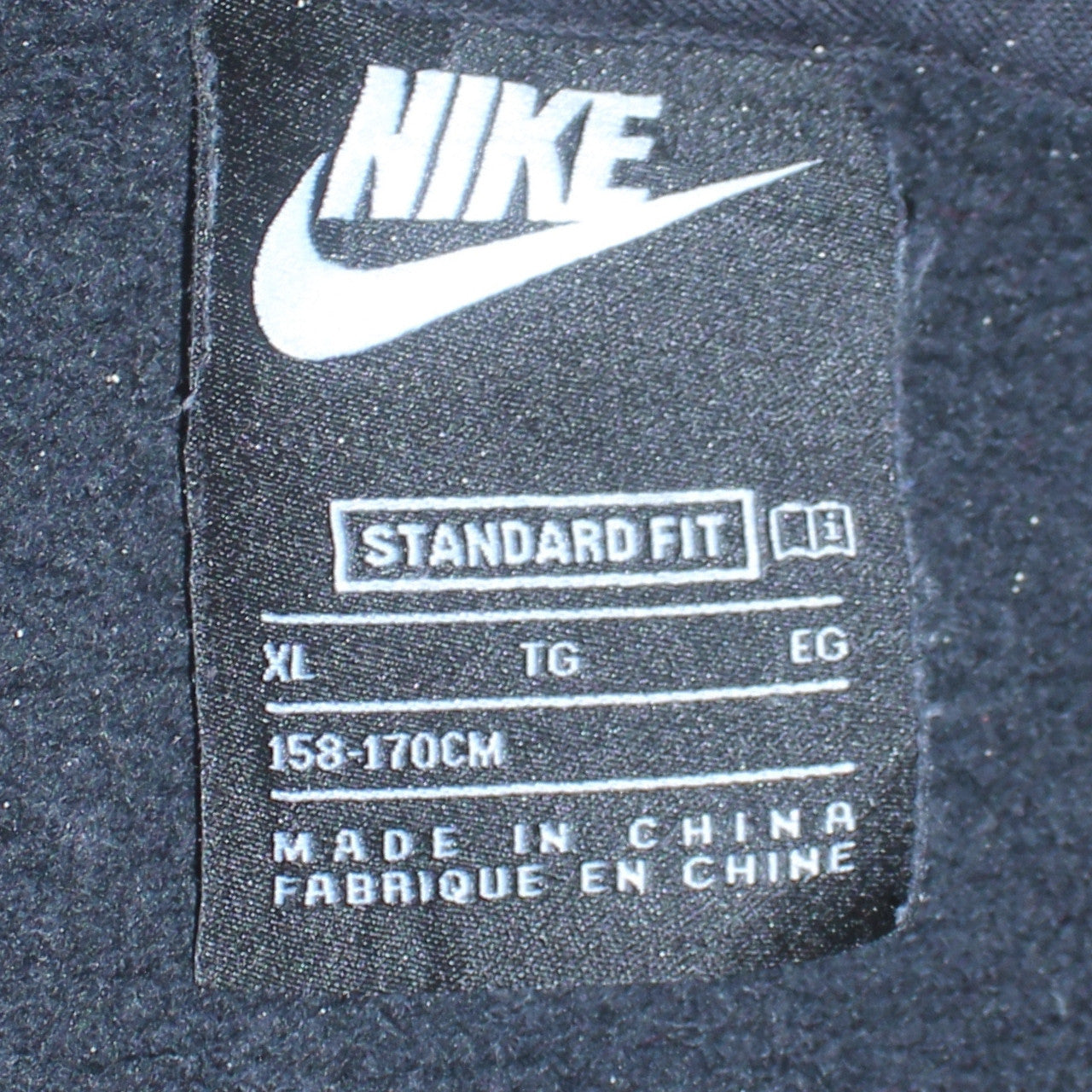 Nike Boys Black XL Pullover Hoodie with Half Zip and Logo Design