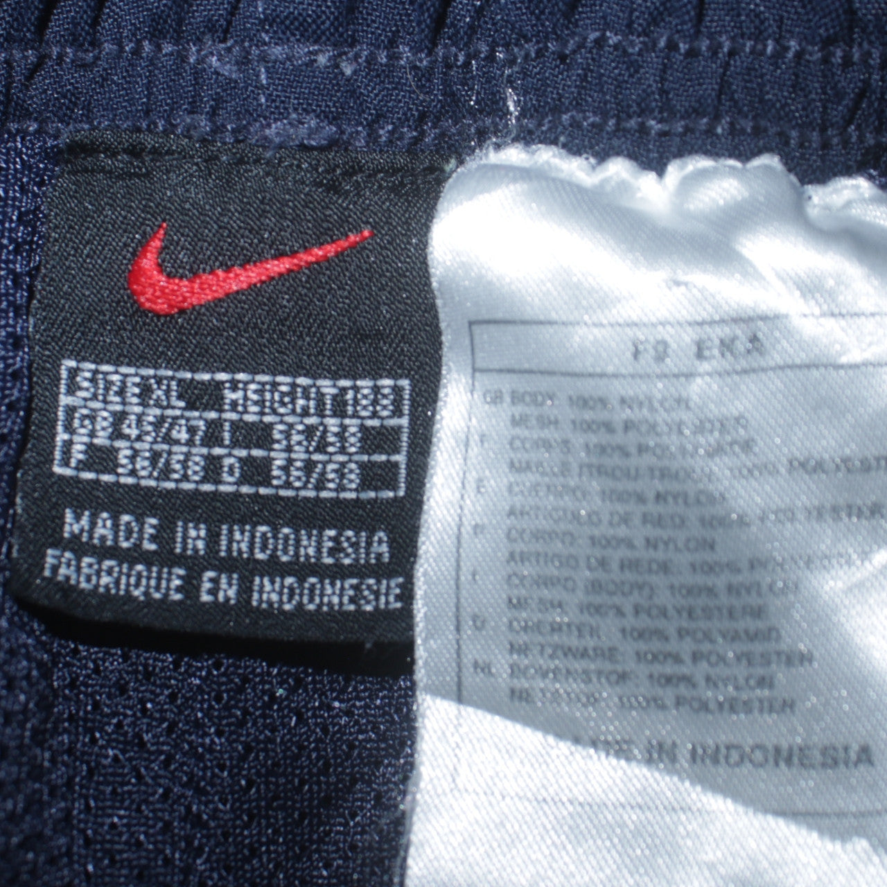 Nike Men's Blue XL Lightweight Nylon Jogger Trousers