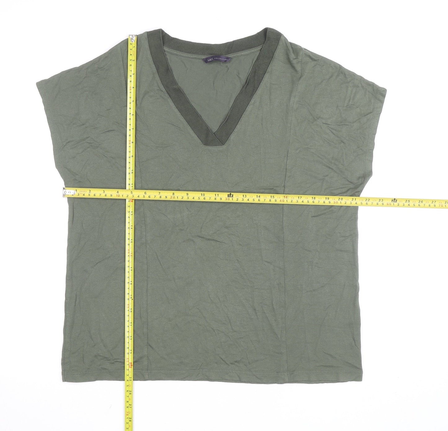Marks and Spencer Women’s Green V-Neck Jersey T-Shirt Size 16