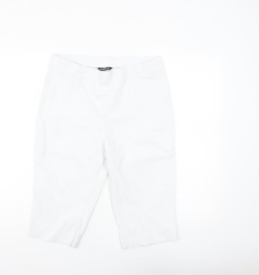 Roman Women’s White Bermuda Stretch Shorts Size 16