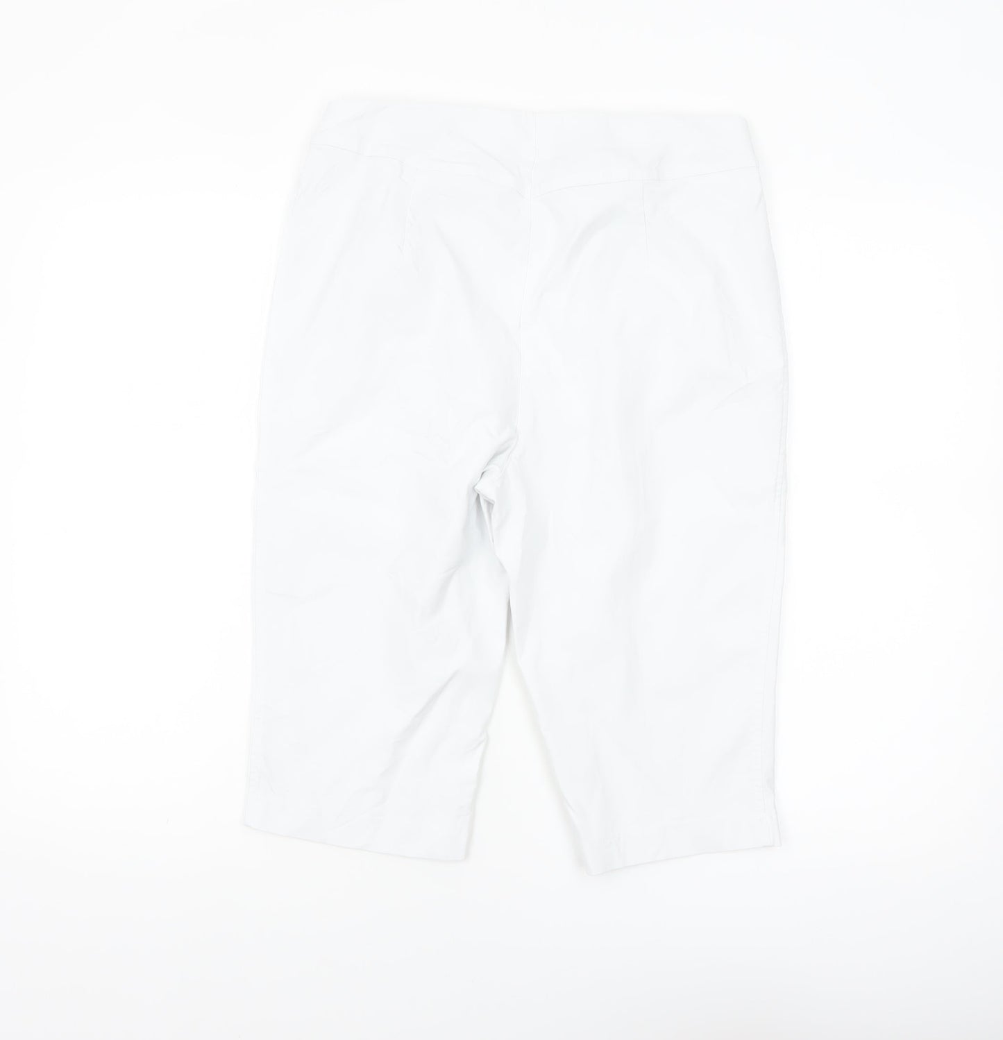 Roman Women’s White Bermuda Stretch Shorts Size 16