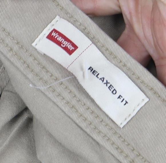 Wrangler Men's Beige Relaxed Fit Cargo Trousers 42x30 Cotton
