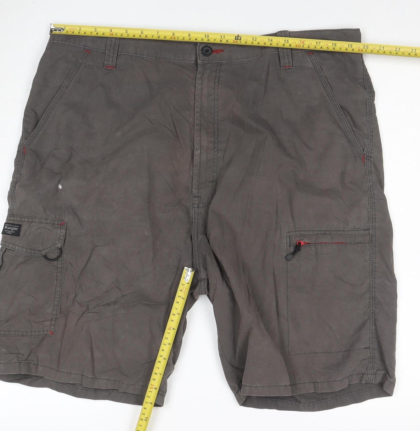 Wrangler Men's Grey Cargo Shorts Size 40 Cotton Nylon Blend