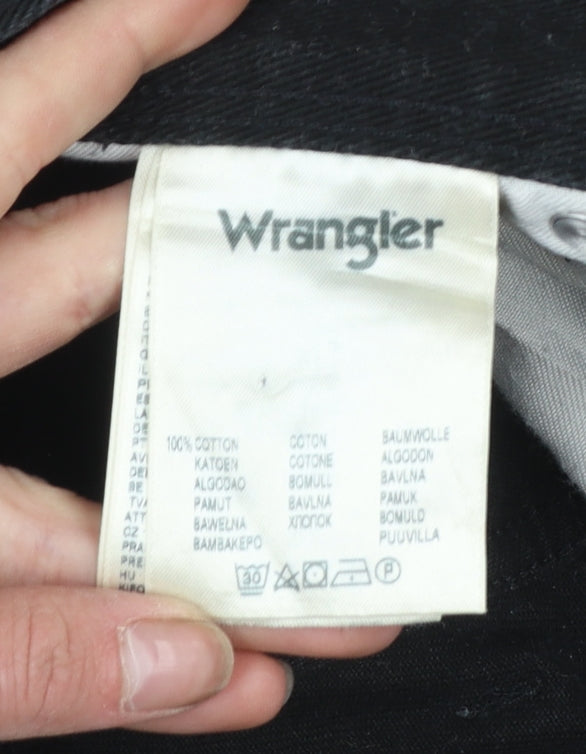 Wrangler Men's Black Regular Fit Straight Leg Jeans W32 L30
