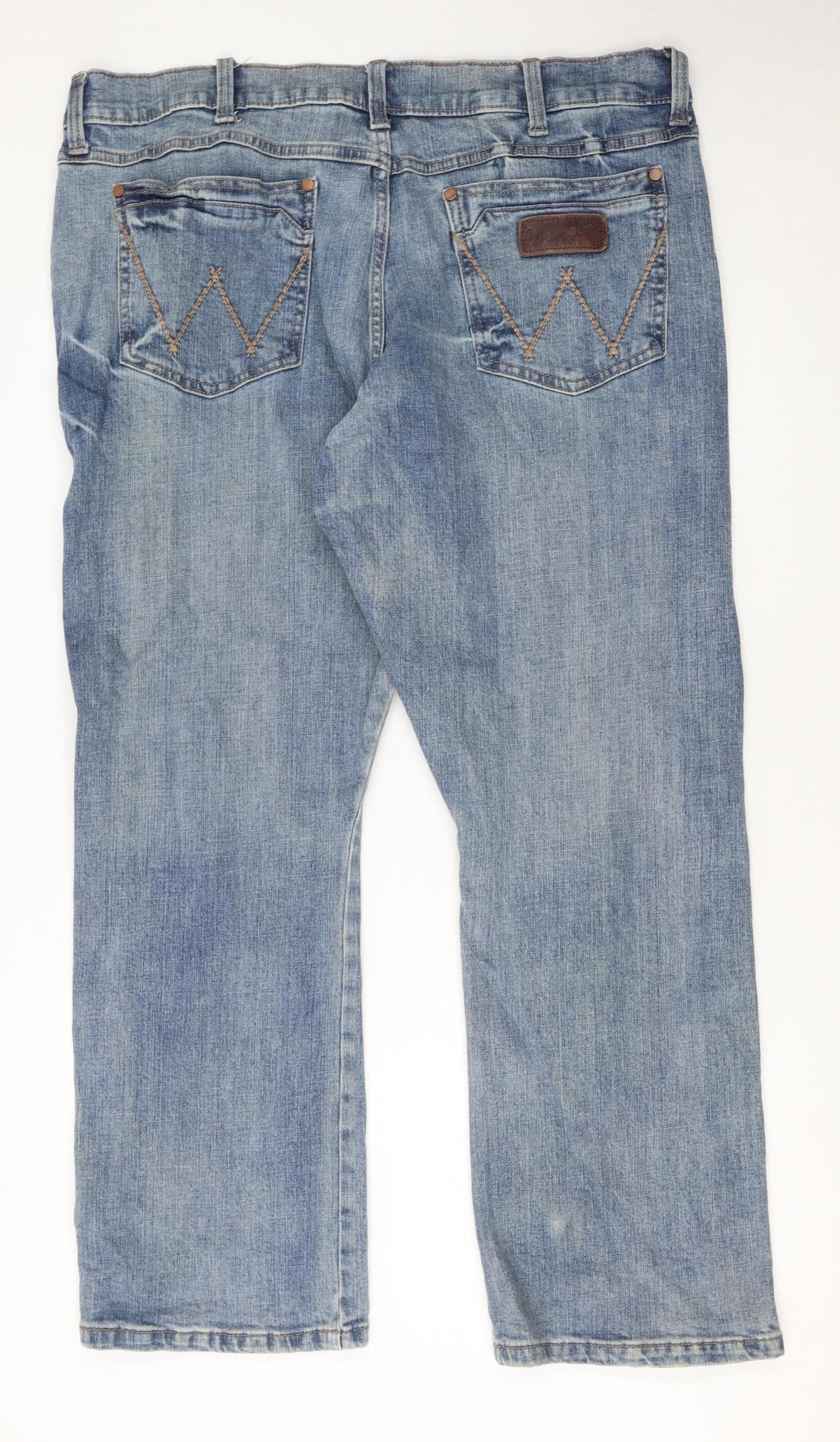 Wrangler Men Blue 38x30 Relaxed Bootcut Denim Jeans