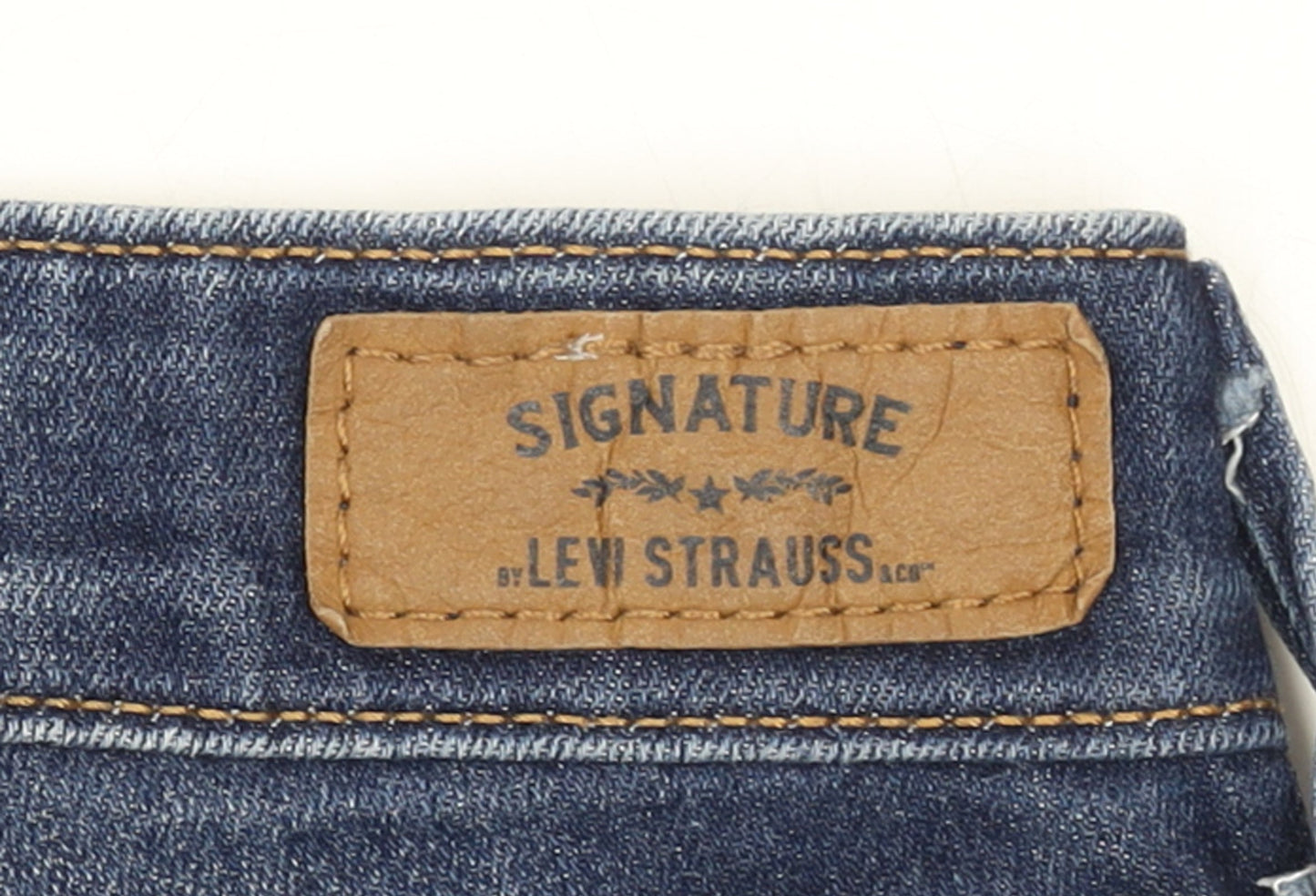 Levi Strauss Women's Blue Mid-Rise Boyfriend Jeans Size 6