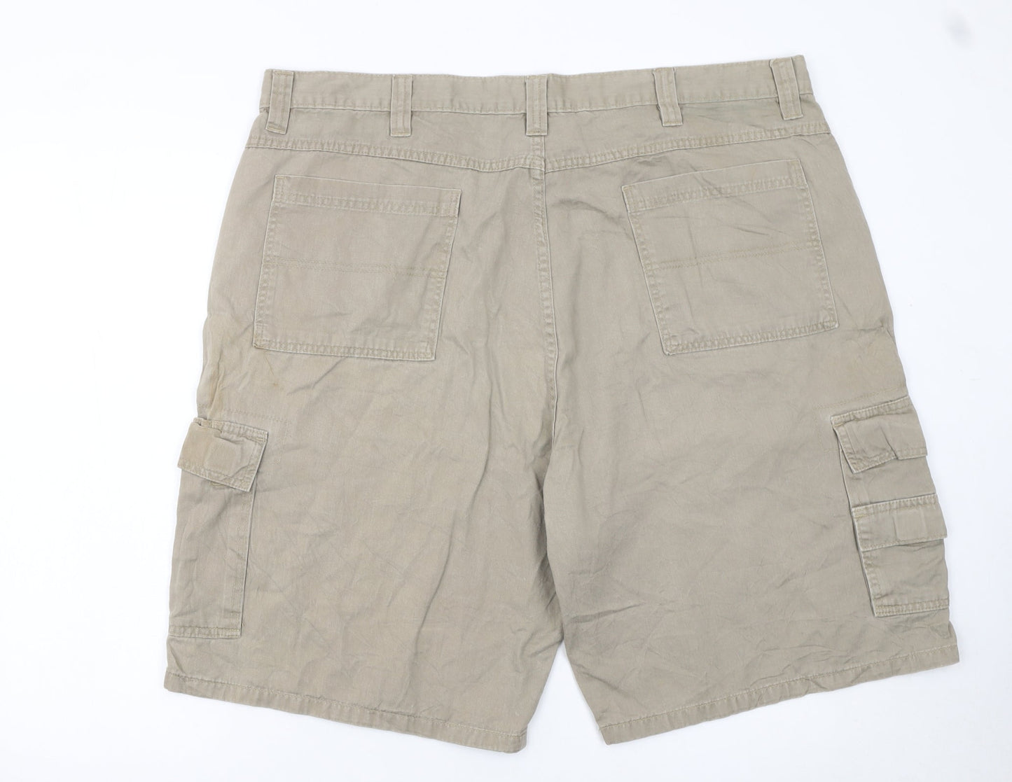 Wrangler Men's Beige Cargo Shorts Size 42 Regular Cotton