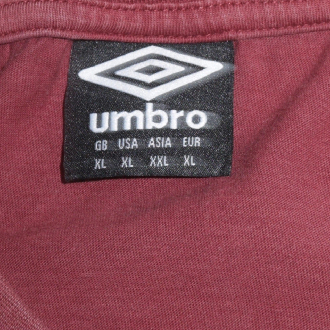 Umbro Men's Red XL Graphic Logo Sports Cotton T-Shirt