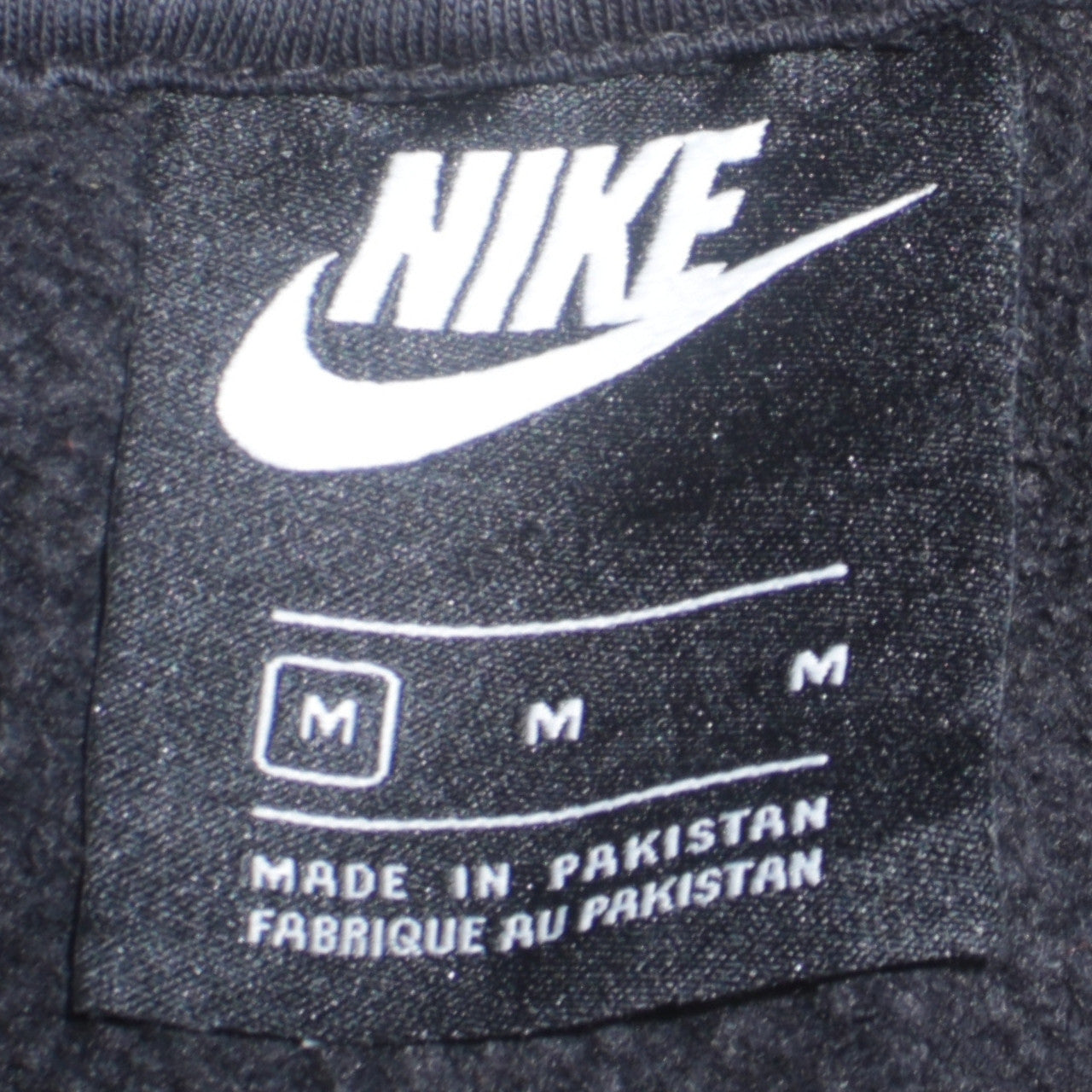 Nike Men's Black Pullover Hoodie Size M Regular Fit Sportswear