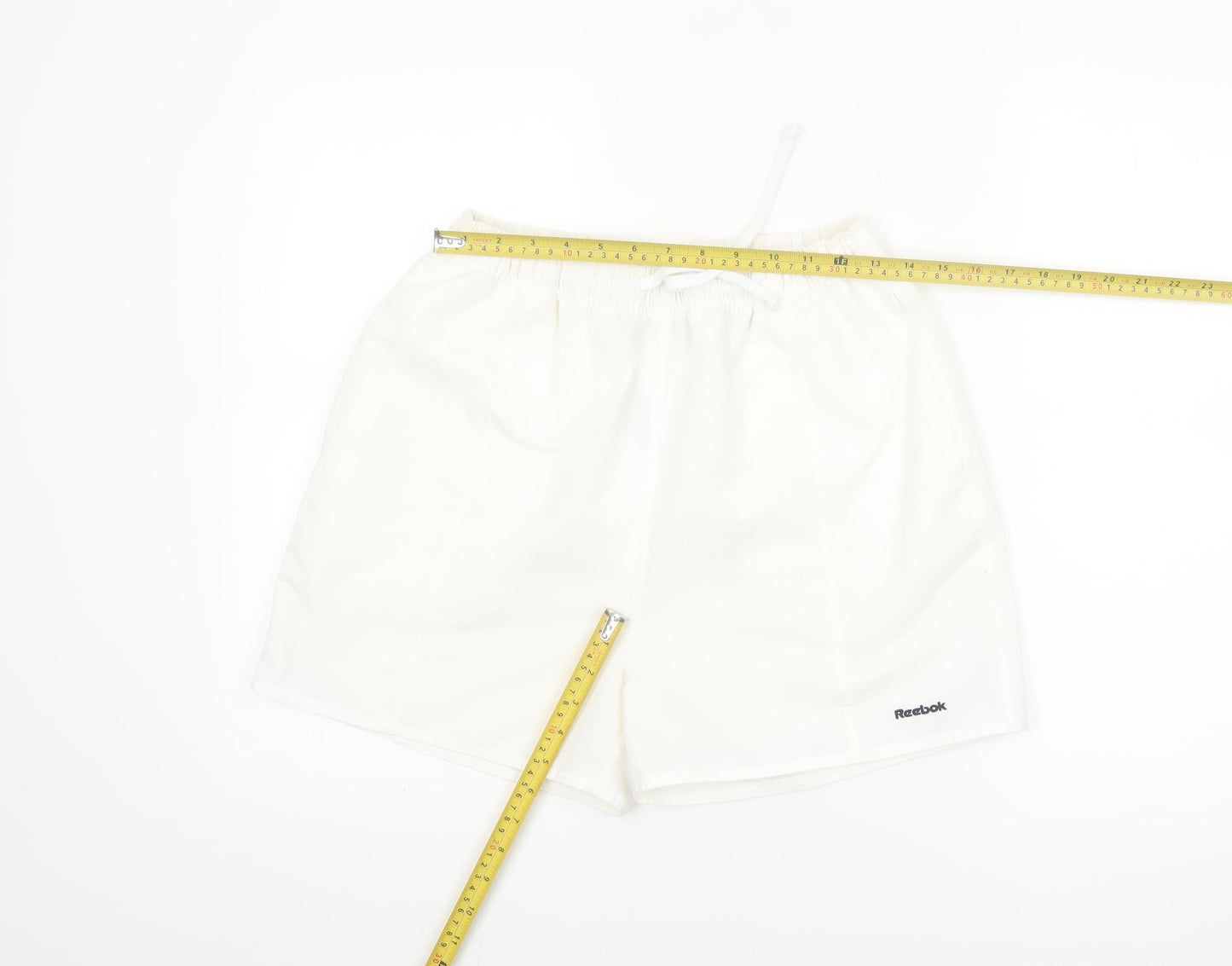 Reebok Women White Size 12 Bermuda Sports Shorts