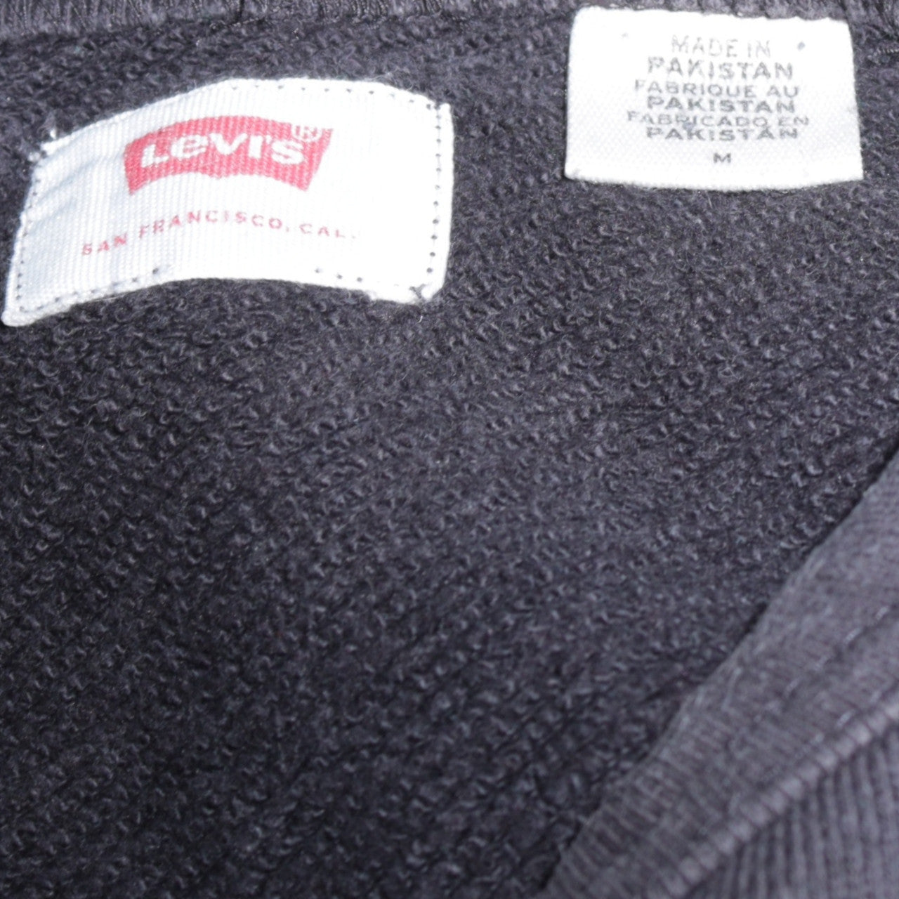 Levi's Men's Black Camouflage Logo Sweatshirt M Pullover Crew Neck