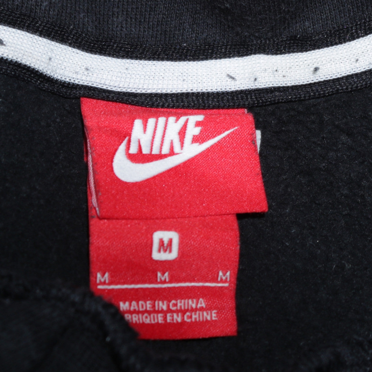 Nike Men's Black Medium Pullover Hoodie with Logo Pocket Detail
