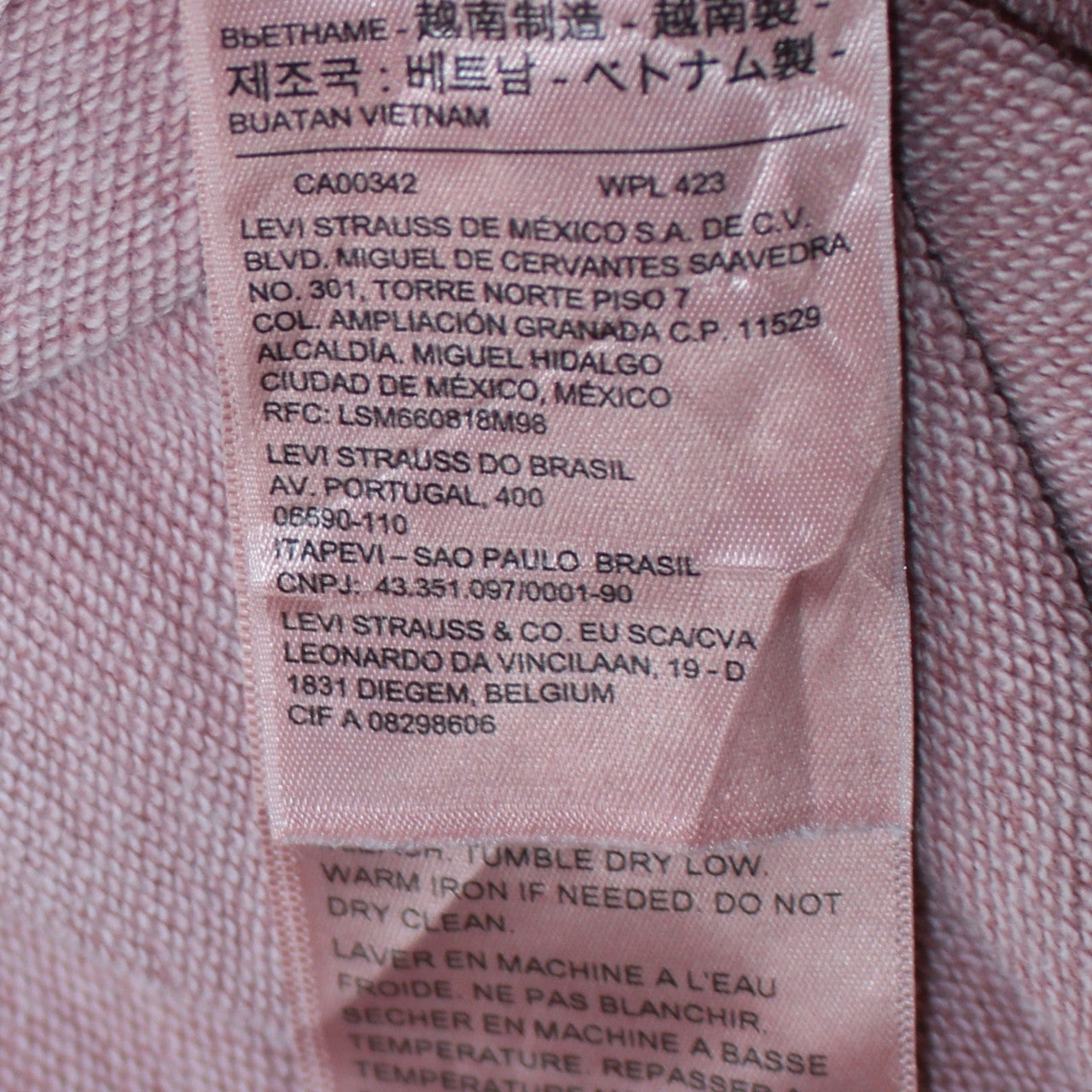Levi's Women's Pink Crew Neck Pullover Sweatshirt Medium