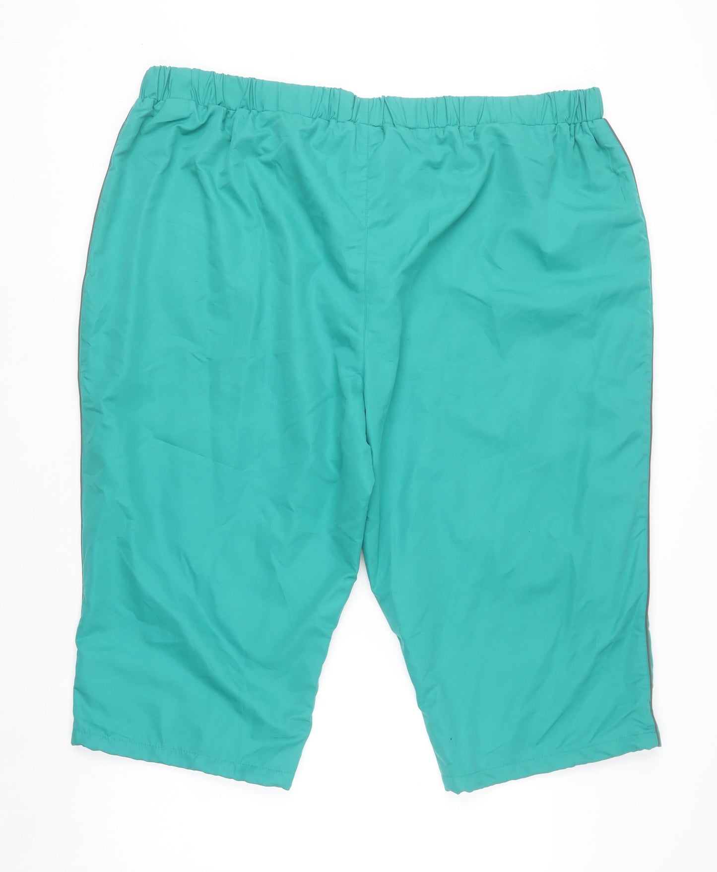 Body Star Women's Green Bermuda Active Shorts Size 26 Polyester