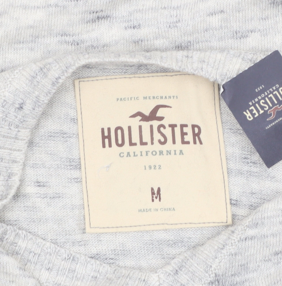 Hollister Men's Grey V-Neck Pullover Jumper Medium