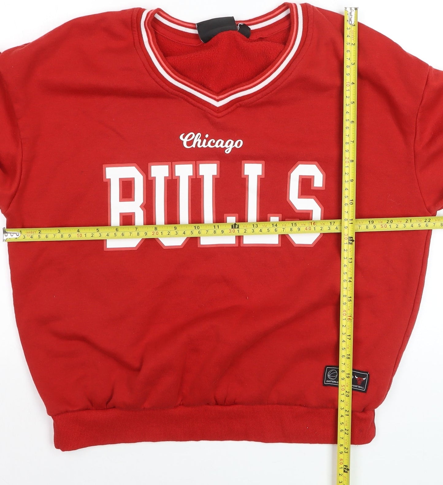 NBA Chicago Bulls Red Sweatshirt Women 2XS Crew Neck Pullover Logo