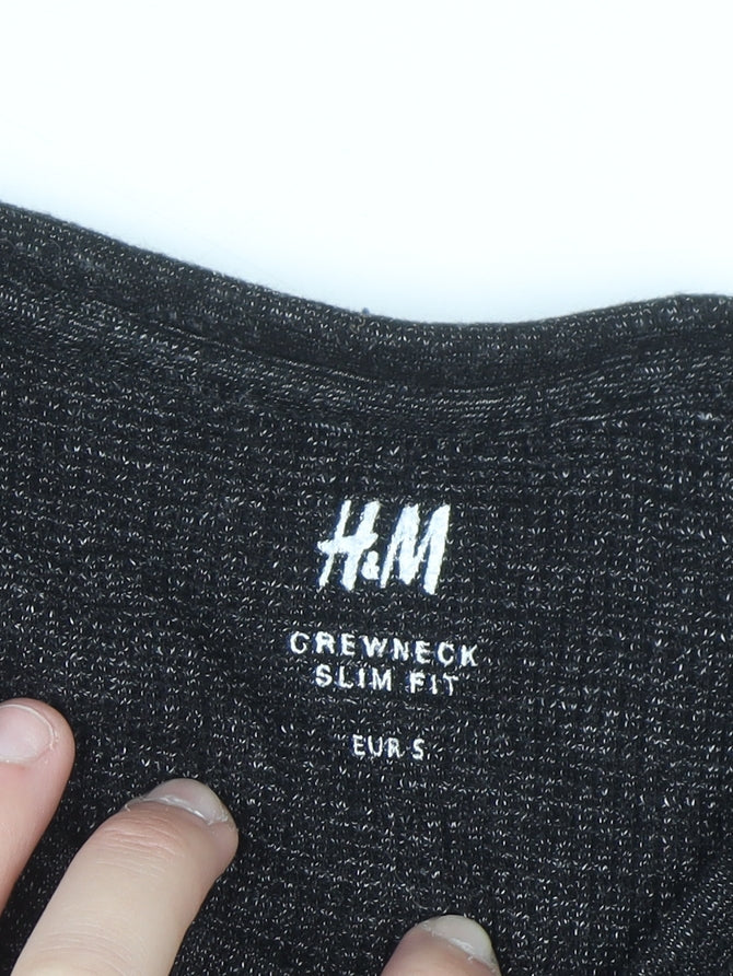 Additional view of H&M Men’s Black Slim Fit Crew Neck Long Sleeve Jumper, size S