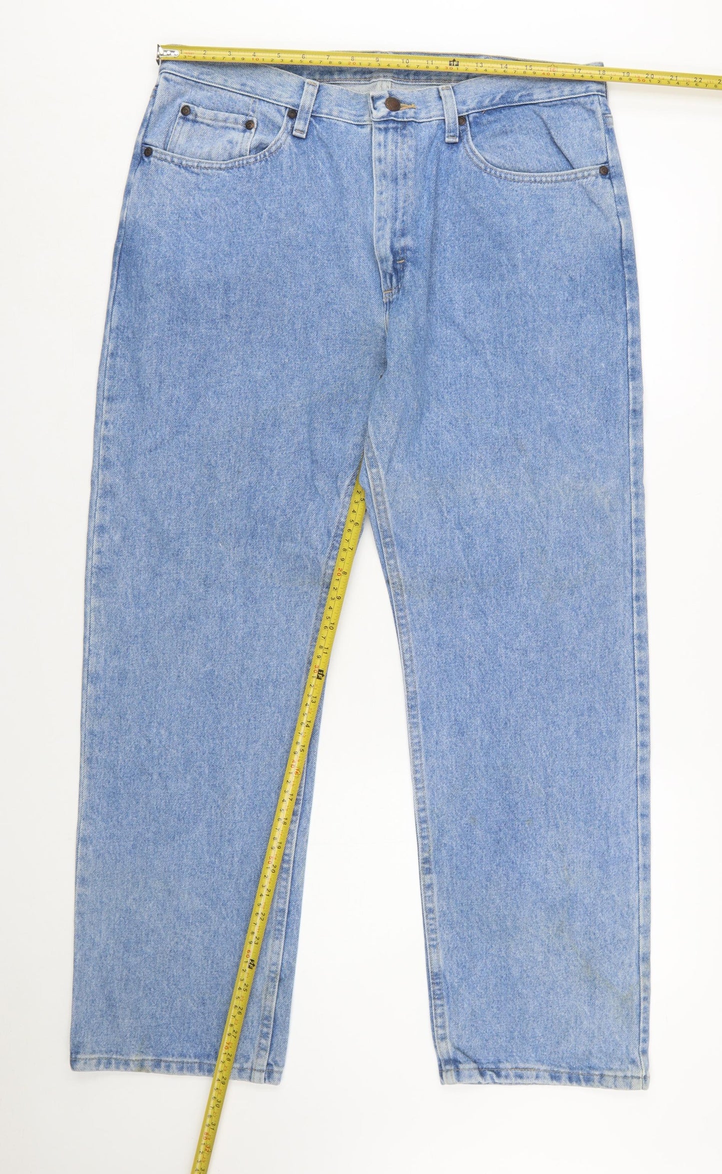 Wrangler Men’s Blue Light Wash Straight Leg Denim Jeans 34x31