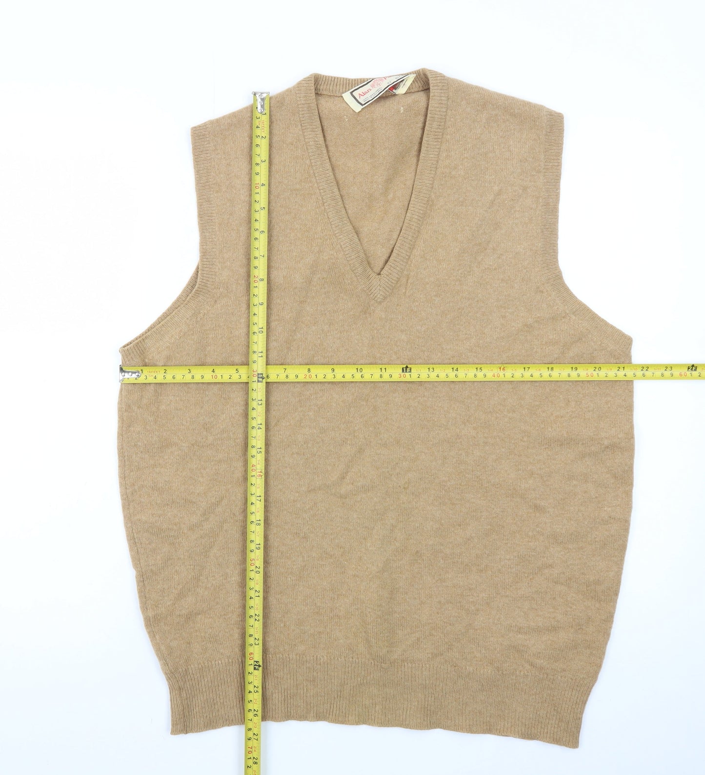 Alan Paine Mens Beige Wool Sleeveless V-Neck Sweater Vest Size L