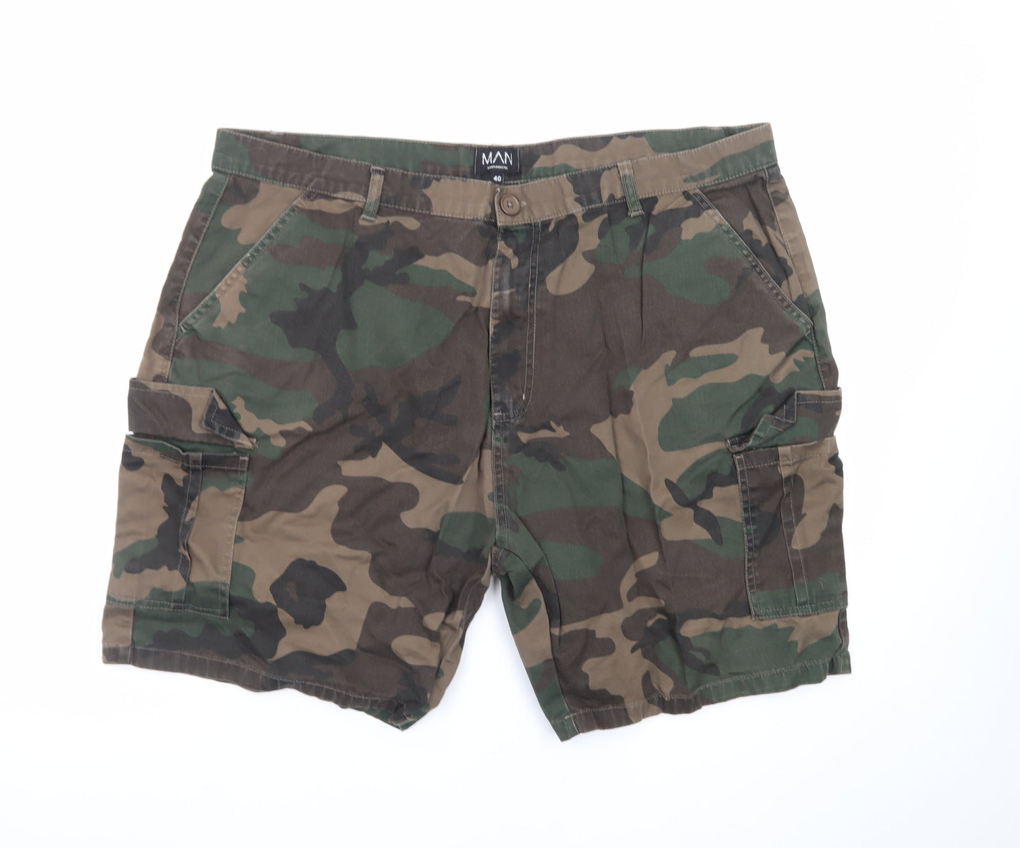 boohooMAN Men's Green Camouflage Cargo Shorts Size 40 Regular Fit