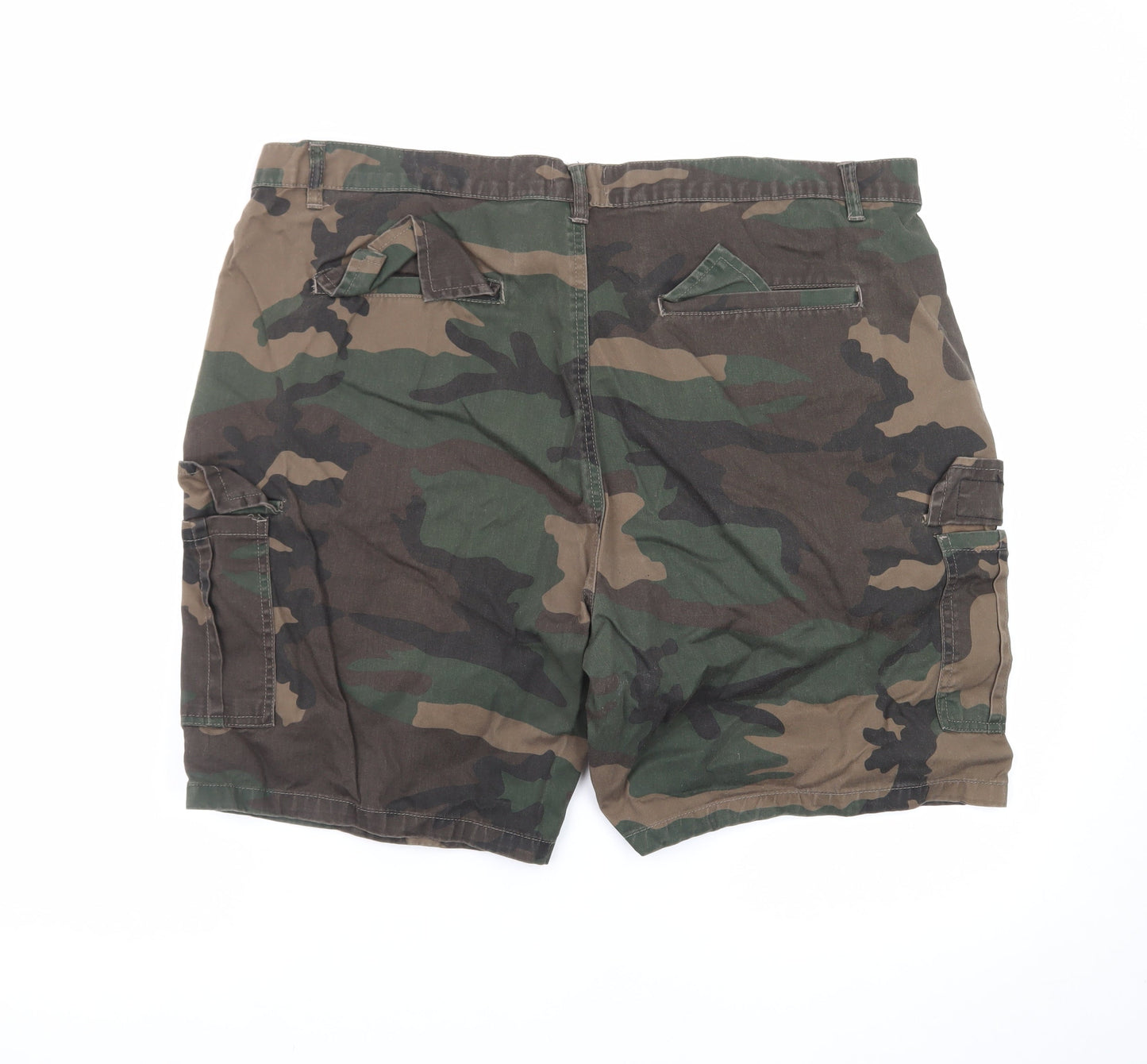 boohooMAN Men's Green Camouflage Cargo Shorts Size 40 Regular Fit