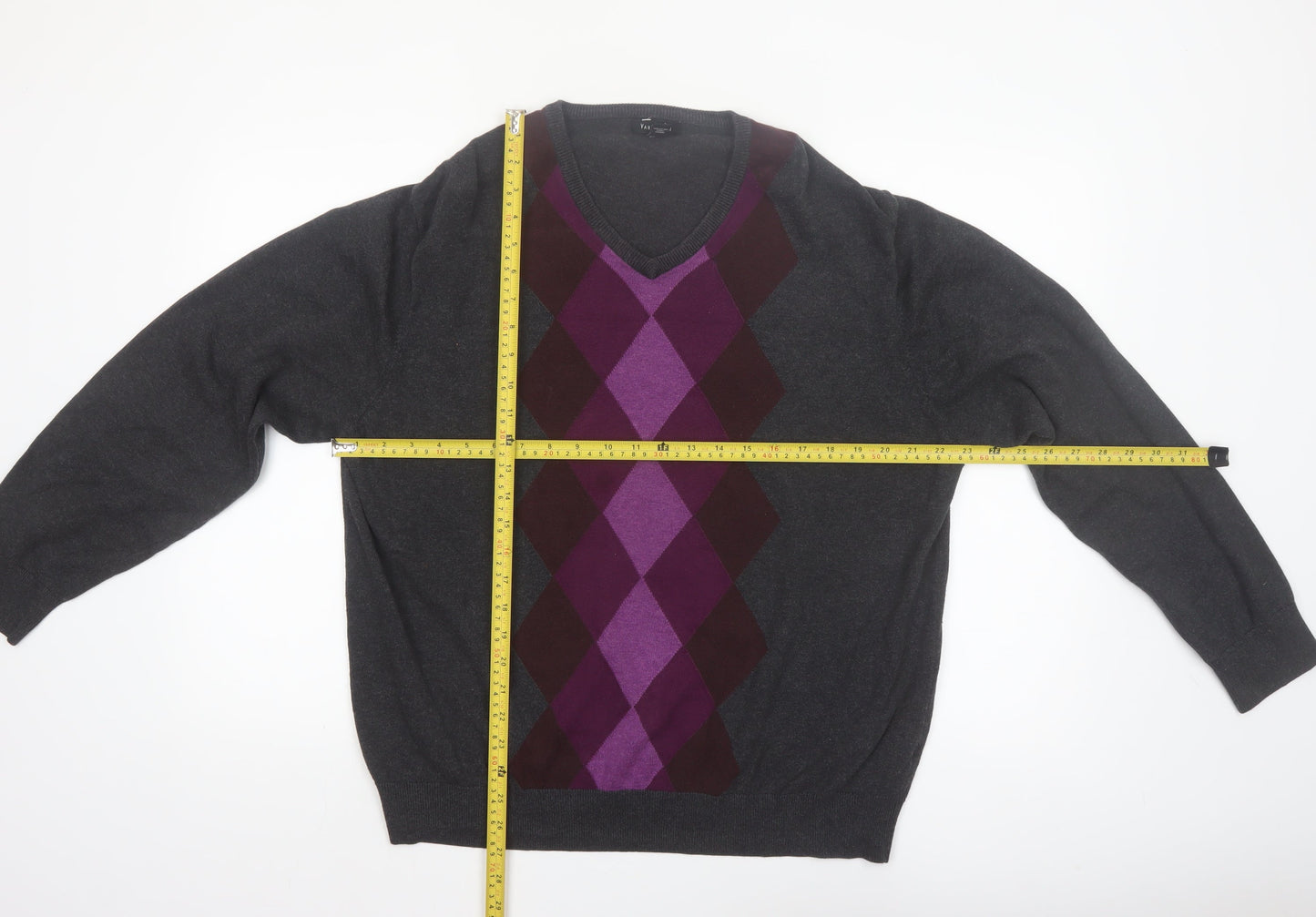 Van Heusen Men’s Grey Argyle V-Neck Cotton Jumper XL