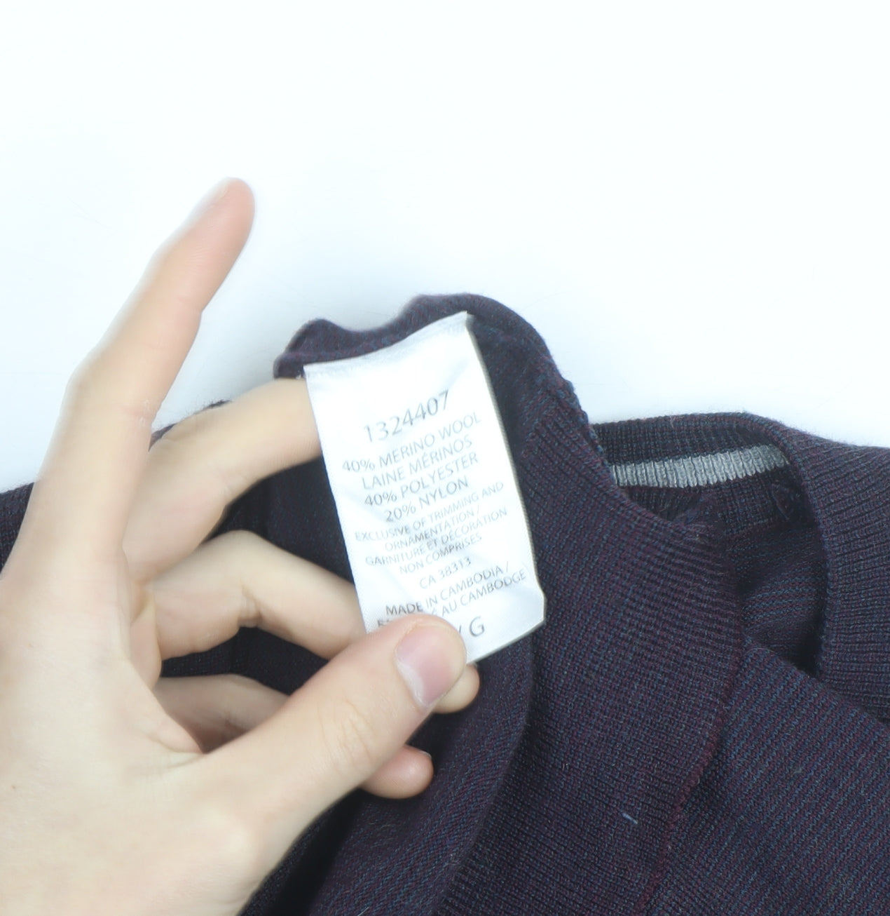 Ibex Men’s Purple Merino Wool V-Neck Jumper Size L