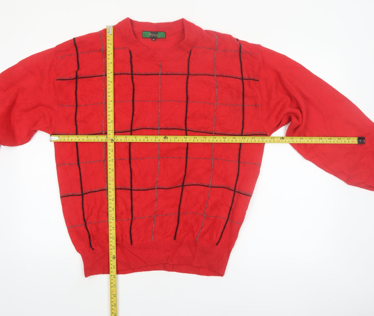 Close-up detail of Romina Limited Edition Men's Red Check Pattern Cable Knit Jumper M