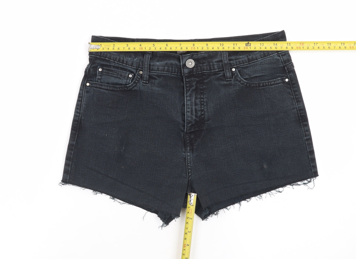 Levi's Women's Black Denim Cut-Off Shorts M Slim Fit Stretch