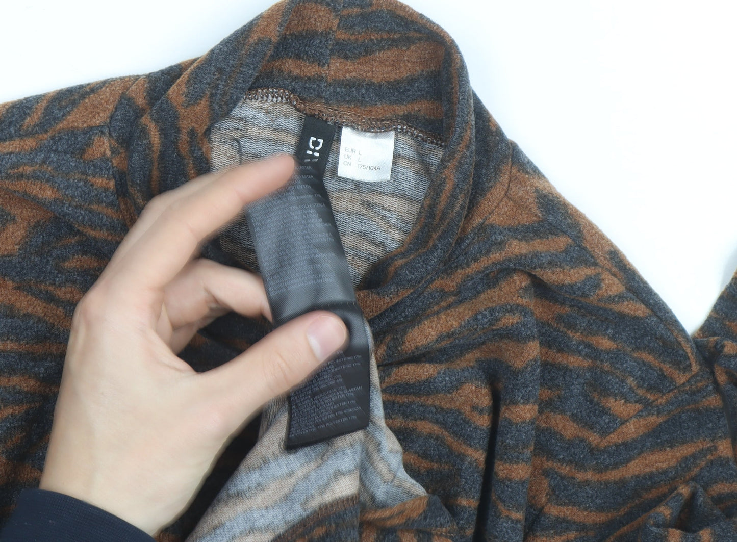 H&M Divided Women's Brown & Grey Animal Print Mock Neck Jumper Size L