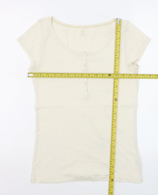 GAP Women’s Beige Short Sleeve Scoop Neck Button T-Shirt Size M
