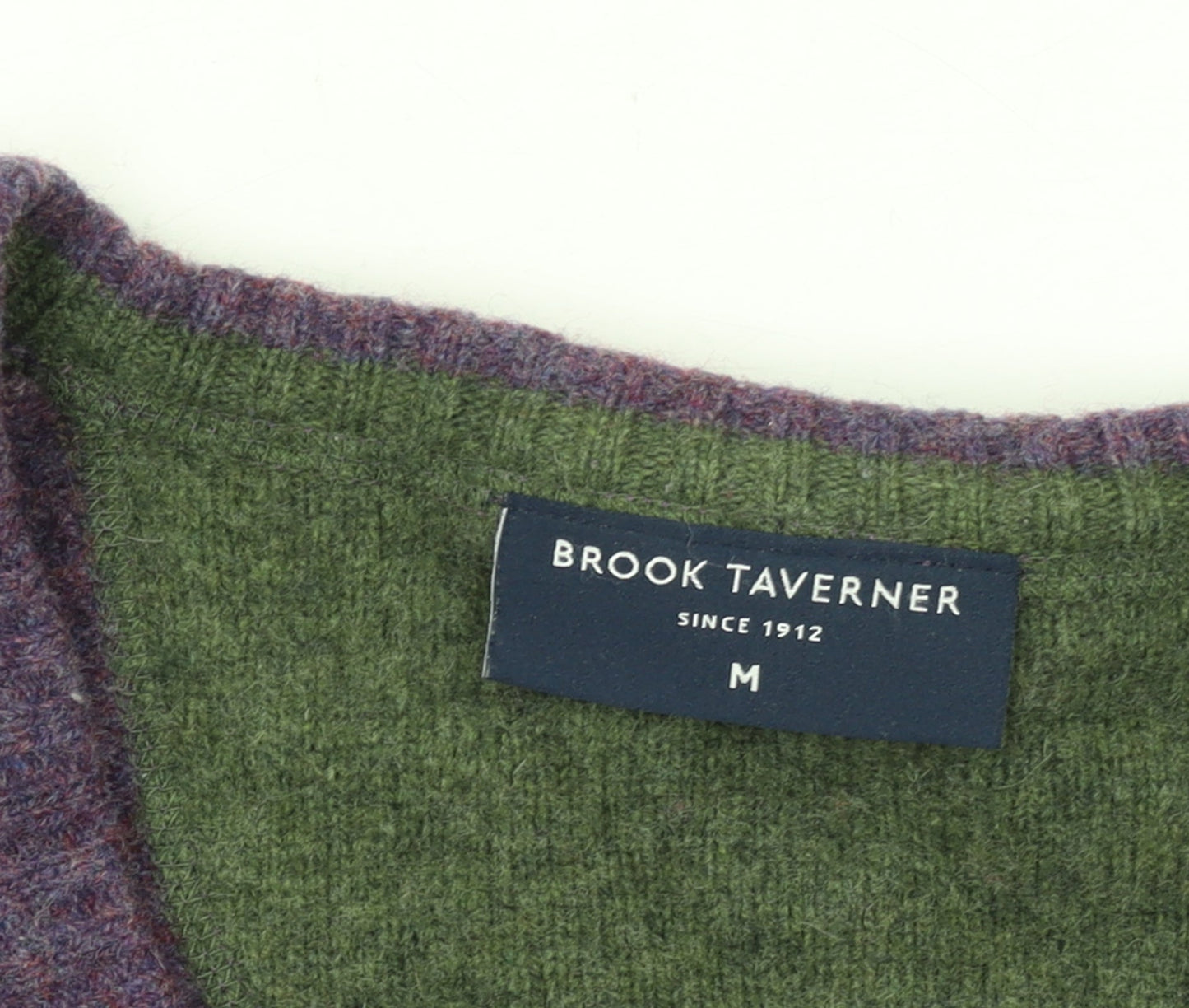 Brook Taverner Men’s Purple Lambswool V-Neck Jumper Size M
