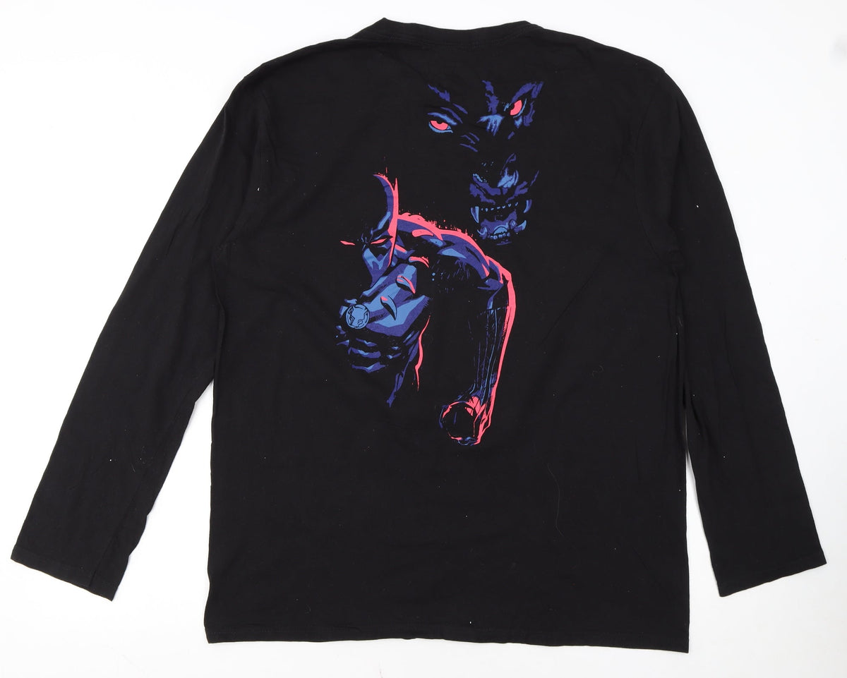 Close-up detail of Marvel Men's Black Panther Black Long Sleeve T-Shirt XL Loot Wear Exclusive