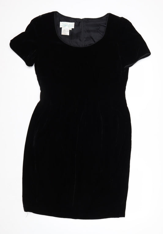 Santa Fe Women’s Black Velvet Sheath Dress Size 14 Short Sleeve