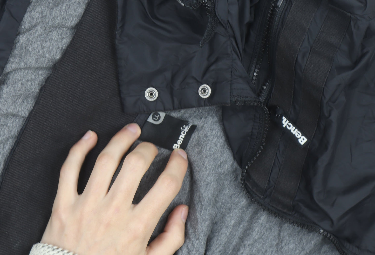 Bench Women's Black Hooded Bomber Jacket Size L Windproof Casual