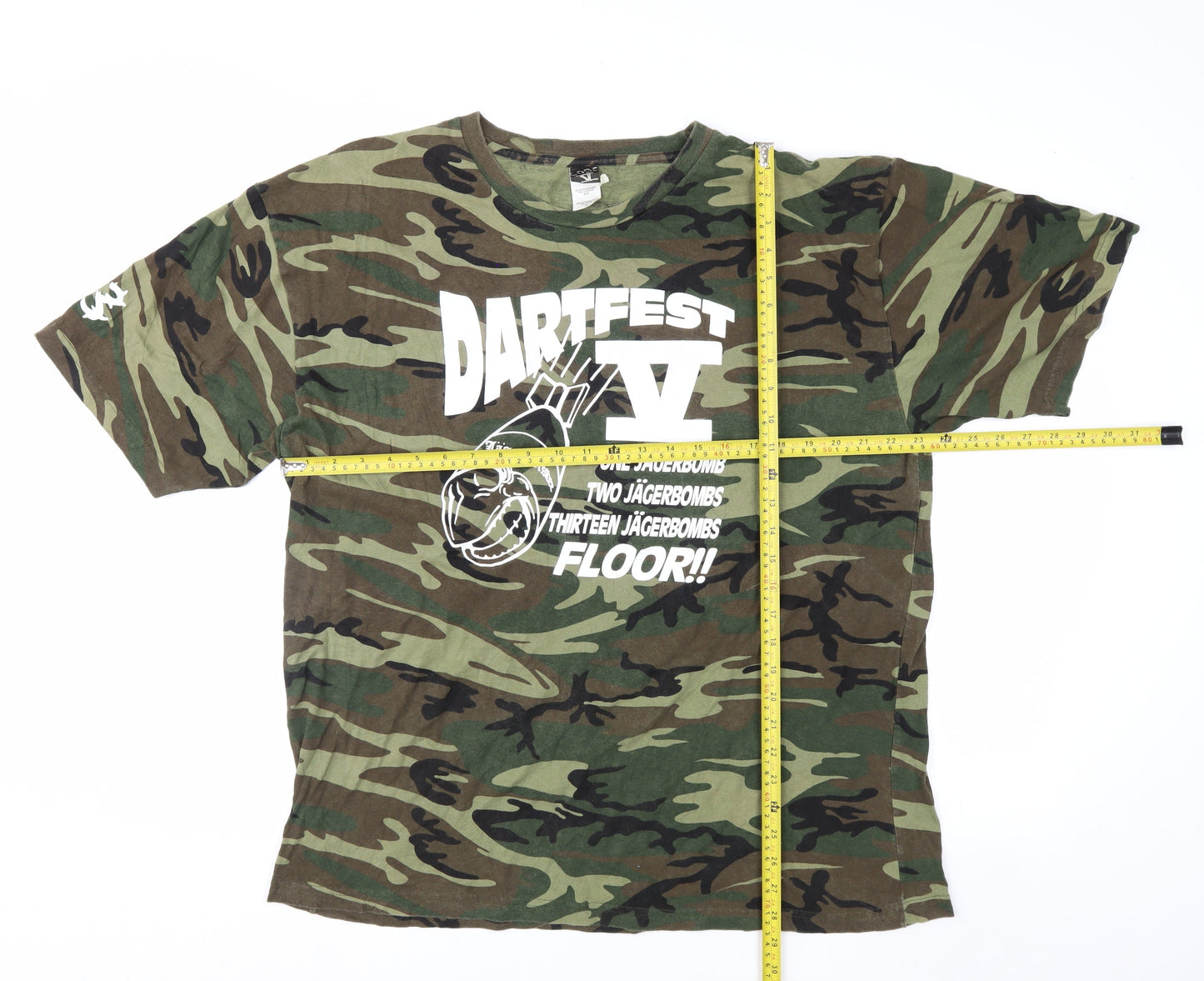 Code V Men's Camouflage DARTFEST VI Graphic T-Shirt Size 2XL