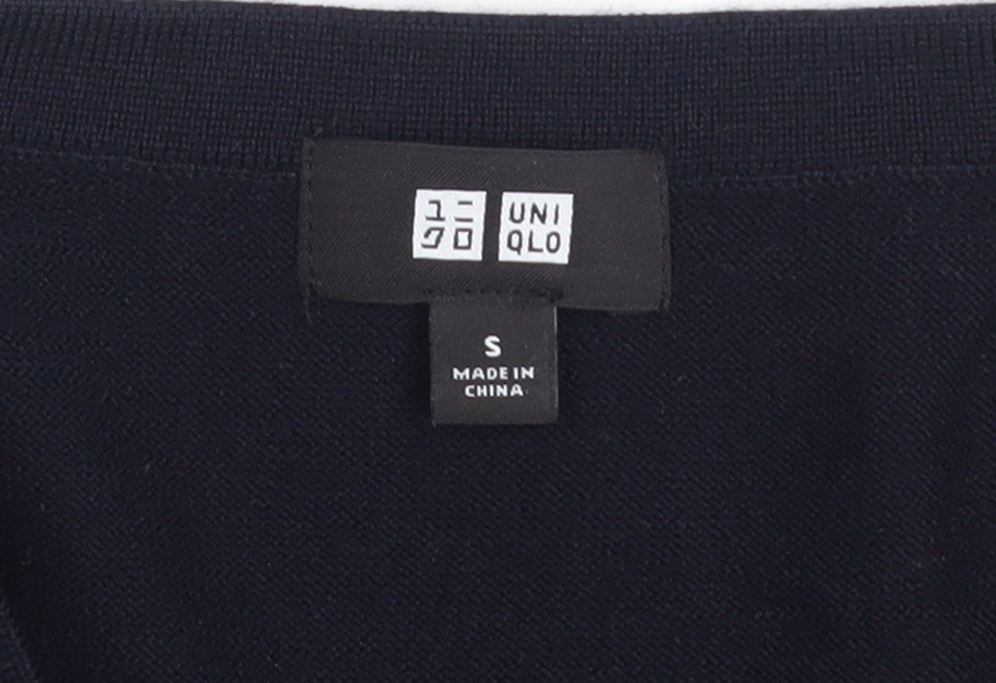 UNIQLO Men’s Black Wool V-Neck Jumper Size S Regular Fit