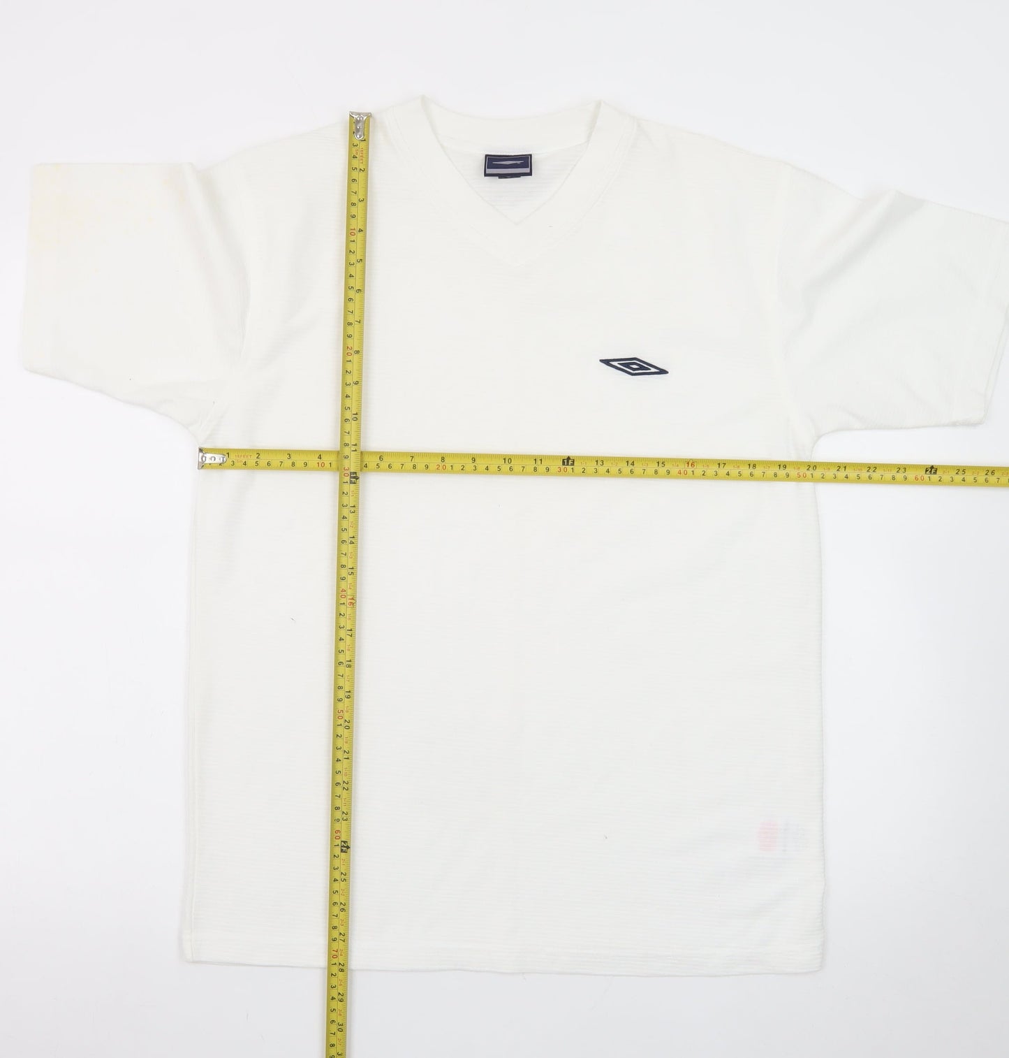 Umbro Men's White V-Neck Short Sleeve T-Shirt Size M Polyester Cotton