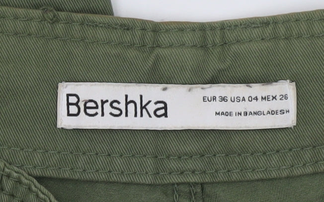 Bershka Women’s Green Cargo Jeans Size 8 Relaxed Fit