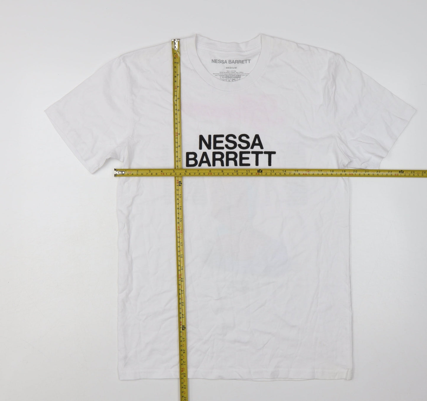NESSA BARRETT Women’s White Medium Tour T-Shirt 100% Cotton