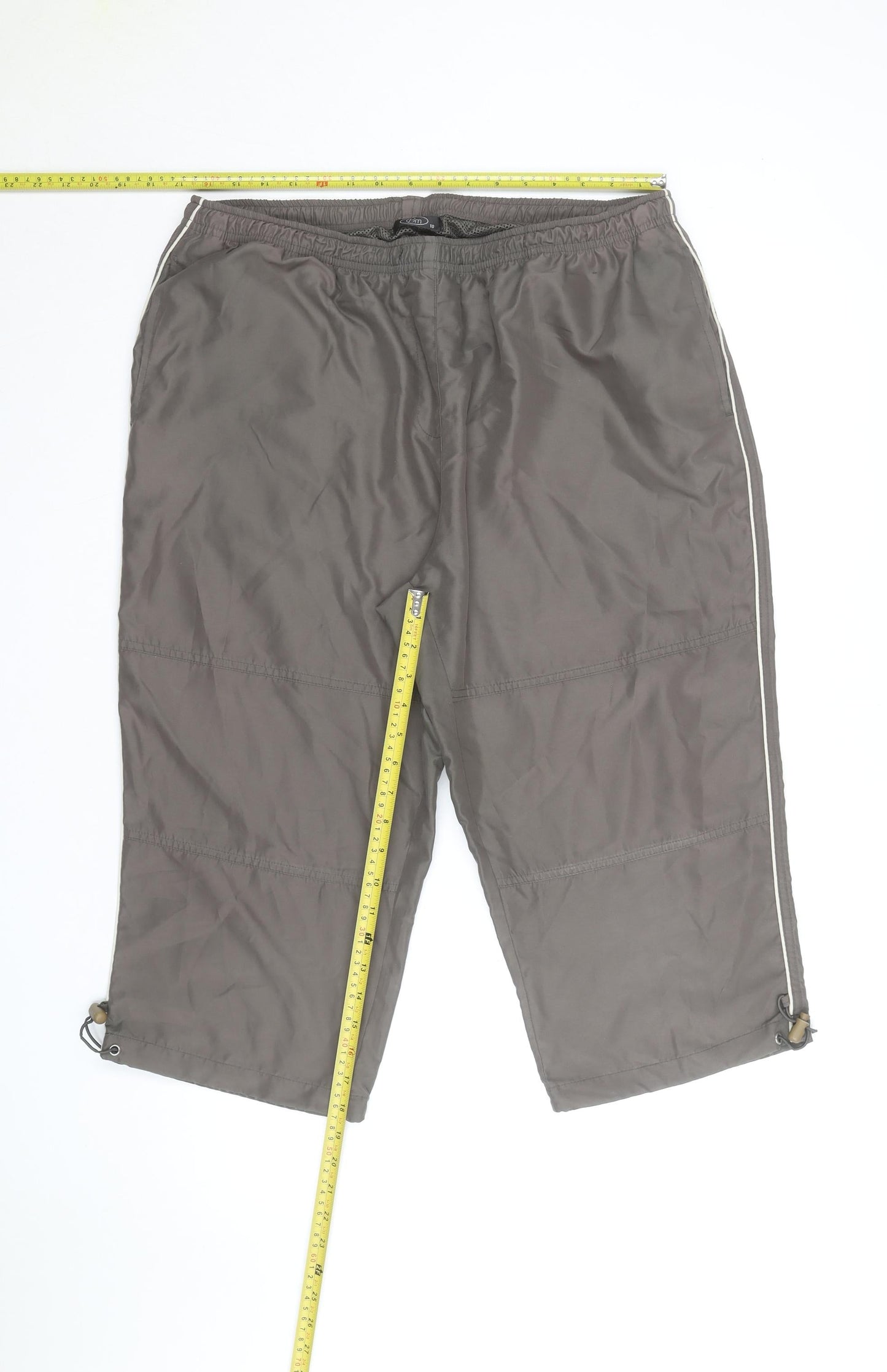 BM Women Brown Size 18 Cargo Shorts 100% Polyester Outdoor Style