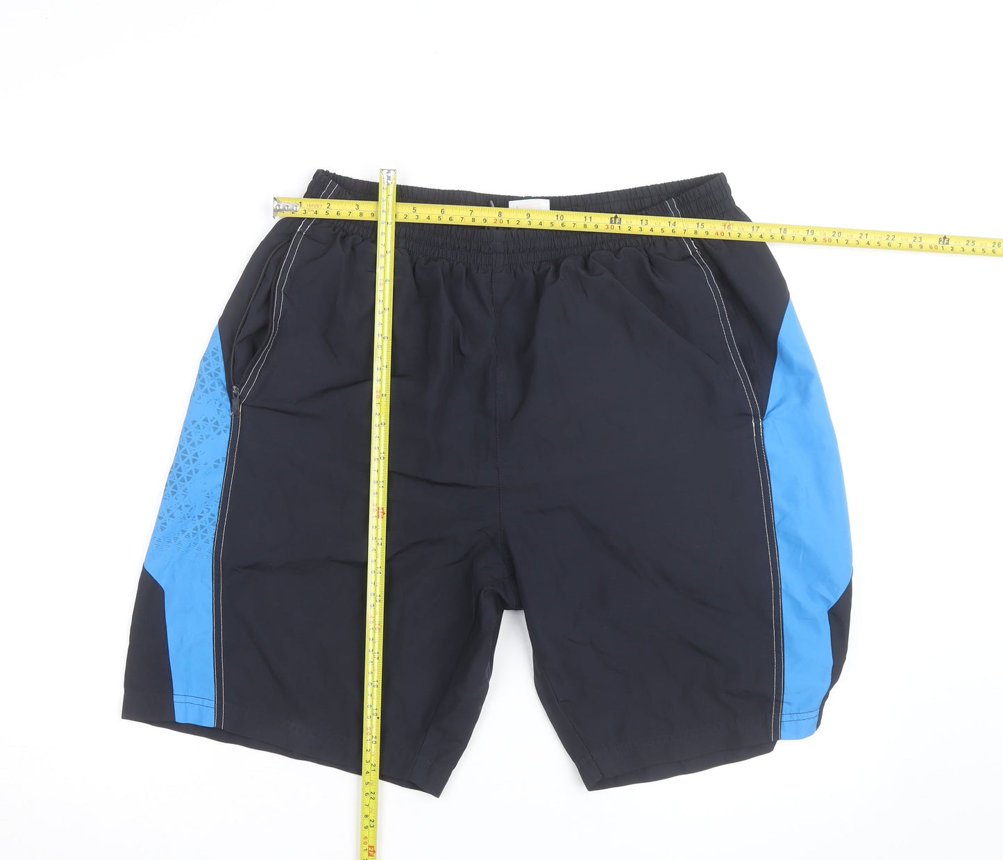 Umbro Men's Black XL Sports Shorts Lightweight Quick Dry