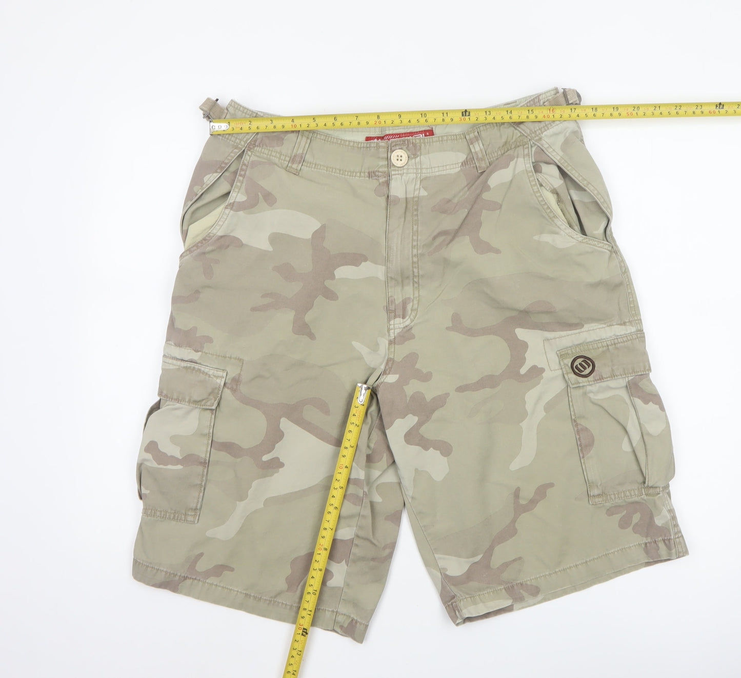 Animal Men's Beige Camouflage Cargo Shorts L Cotton Outdoor